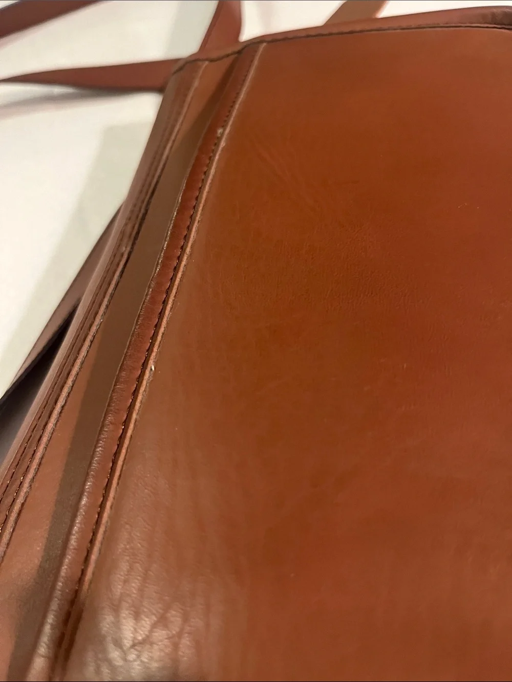 Vintage Coach Brown Leather Crossbody with Gold Turn-Lock 9790/ Classic 1980/